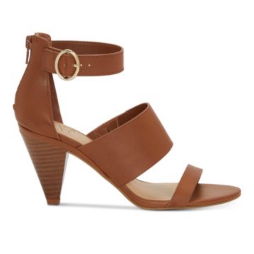 INC brown cognac stewpot heels new in box